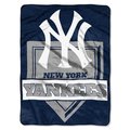 The North West Company The Northwest Co 1MLB-08030-0020-RET Yankees Home Plate Raschel Throw 1MLB080300020RET